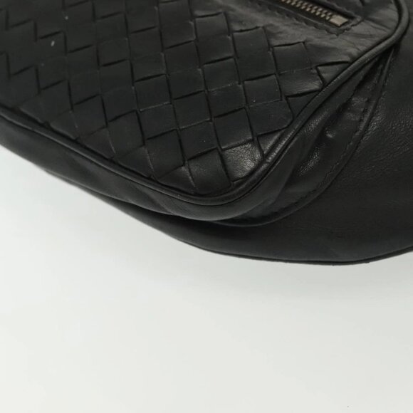 BOTTEGA VENETA INTRECCIATO Waist Bag Leather Black Silver Auth 137678 - Picture 4 of 16